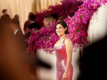 America Ferrera destaca en la ceremonia de los Premios Oscar.