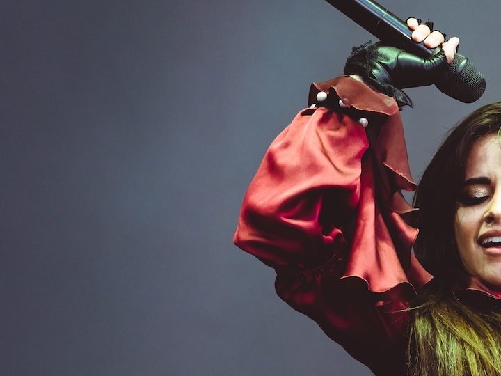 Camila Cabello en el escenario de Austin City Limits el 7 de octubre de 2018.