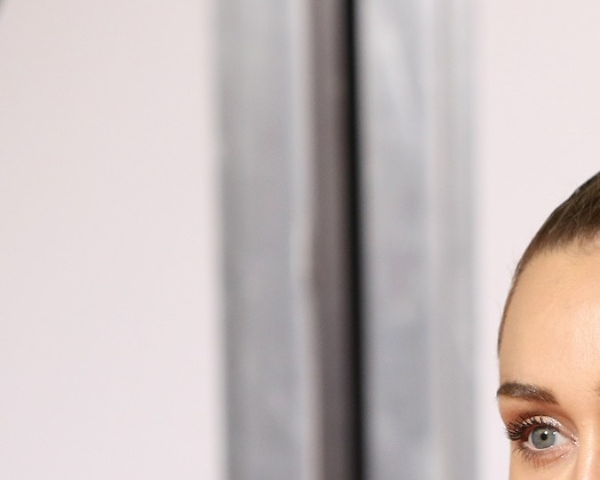 Miley Cyrus en la alfombra roja de la primer de "Isn't It Romantic" en Los Ángeles en 2019.