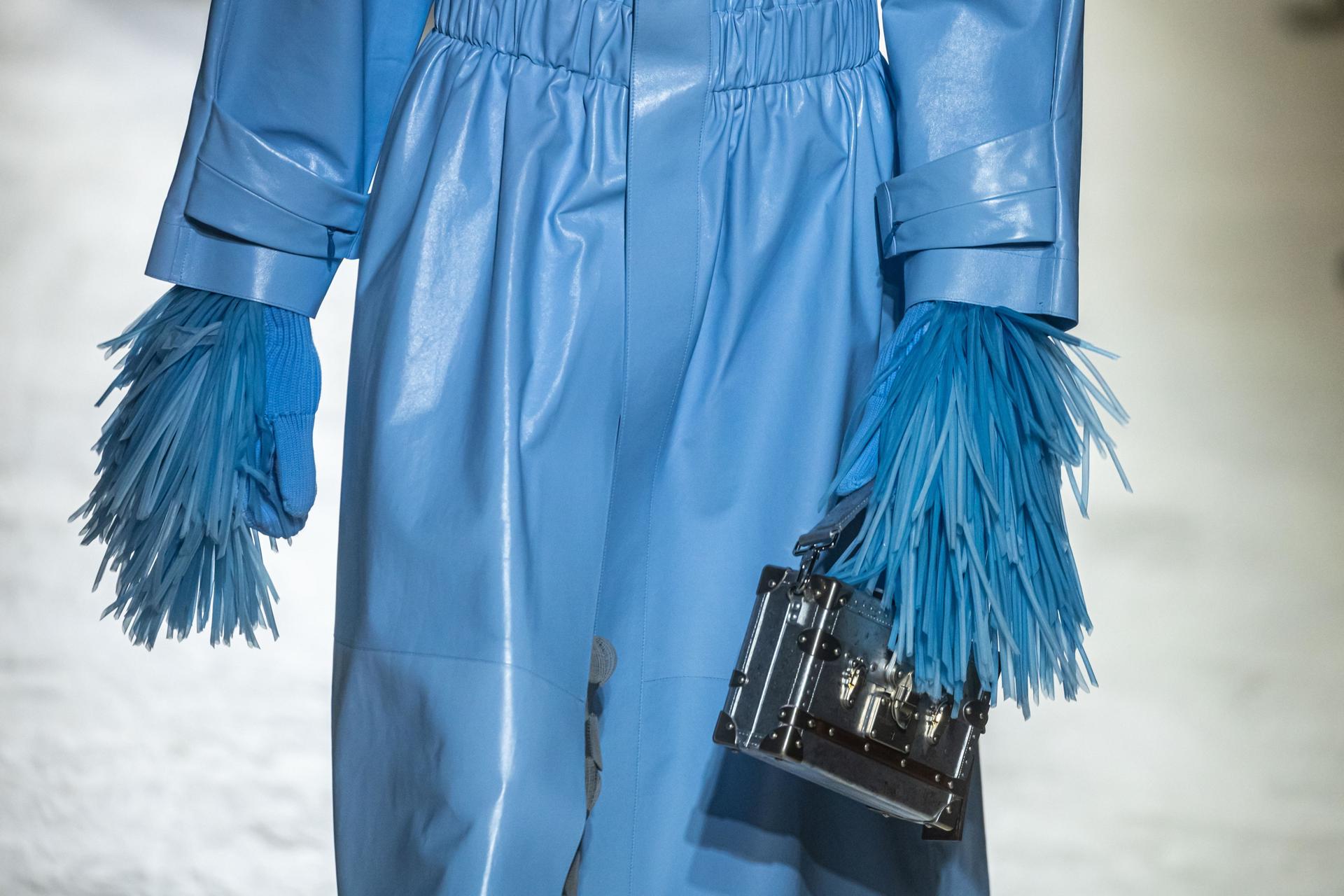 Bolso en la pasarela de Louis Vuitton de su colección otoño/invierno 2024.