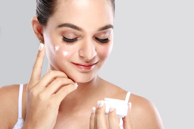 Mejora el cuidado de tu piel al incluir el skin dieting en tu rutina.