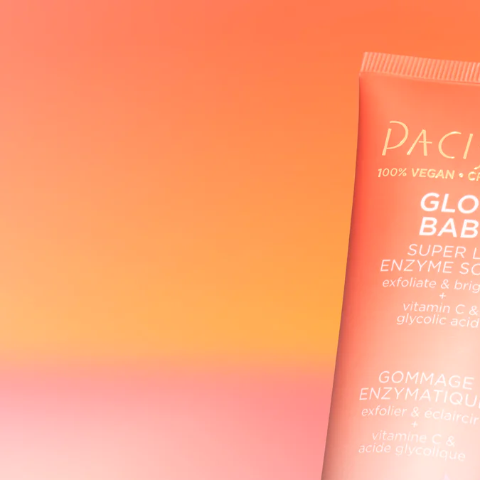 GLOW BABY Super Lit Enzyme Scrub de Pacifica Beauty.