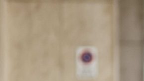 Laura Comolli llega al desfile de Salvatore Ferragamo en Via Brera durante la Semana de la Moda de Milán Primavera / Verano 2017