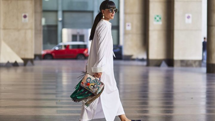 Laura Comolli llega al desfile de Salvatore Ferragamo en Via Brera durante la Semana de la Moda de Milán Primavera / Verano 2017