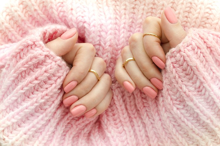 Prueba diseños de uñas coloridos para la llegada de la primavera.