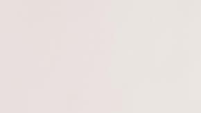 Vanessa Hudgens fue una de las celebridades que usó negro en los Oscar 2024.