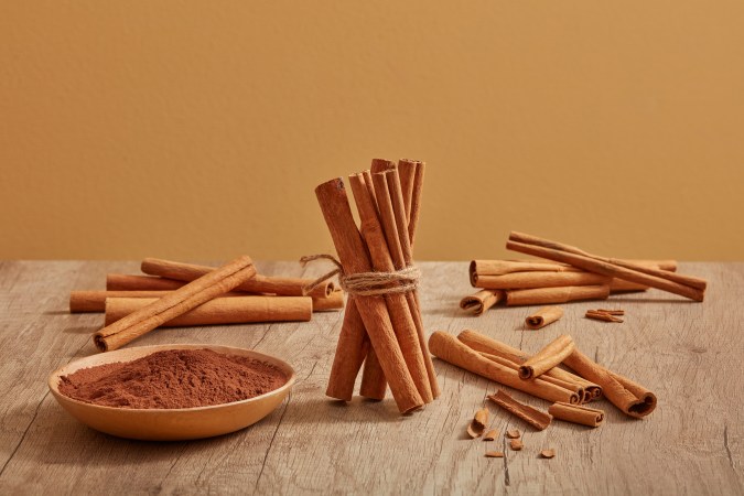 La canela es una de las especias más usadas en remedios naturales.