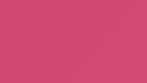 Realiza tu propio corte de flequillo desde casa con tutoriales.