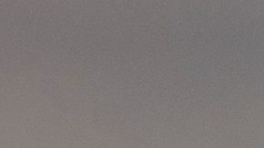 Kim Kardashian comparte su nueva colección para el verano.