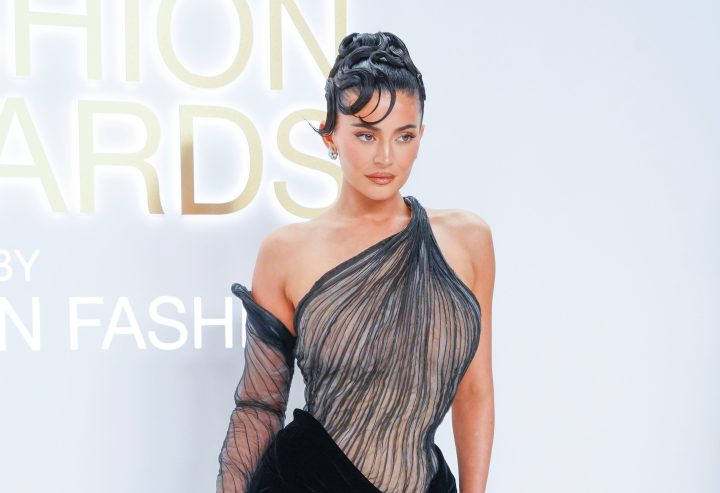 Kylie Jenner presenta su nueva colección de Khy.