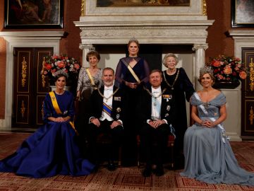 La reina Letizia destaca en el banquete de Estado organizado por los reyes de Países Bajos.