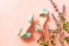 Las sandalias son el mejor calzado para combinar el estilo Coquette.