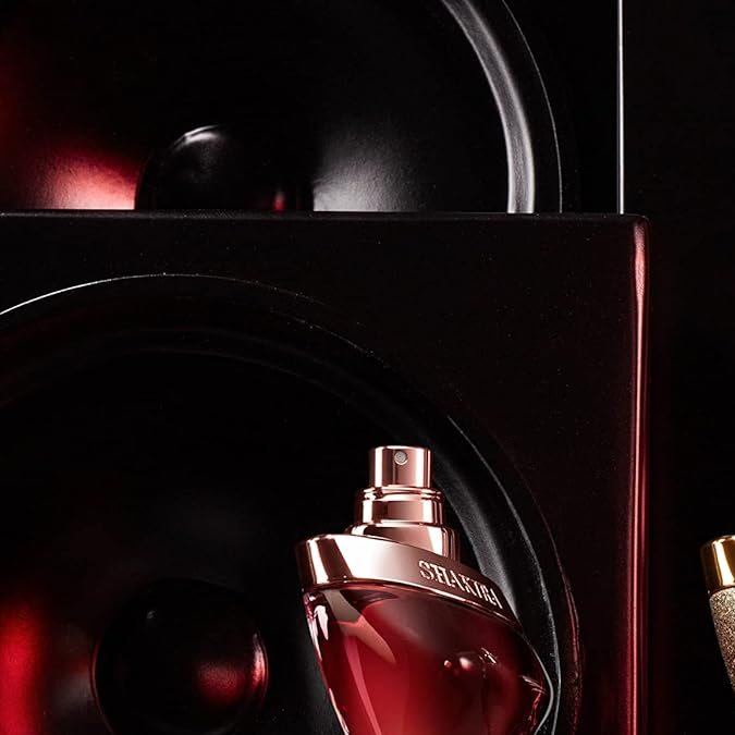 Shakira posee una serie de perfumes de la línea Dance.