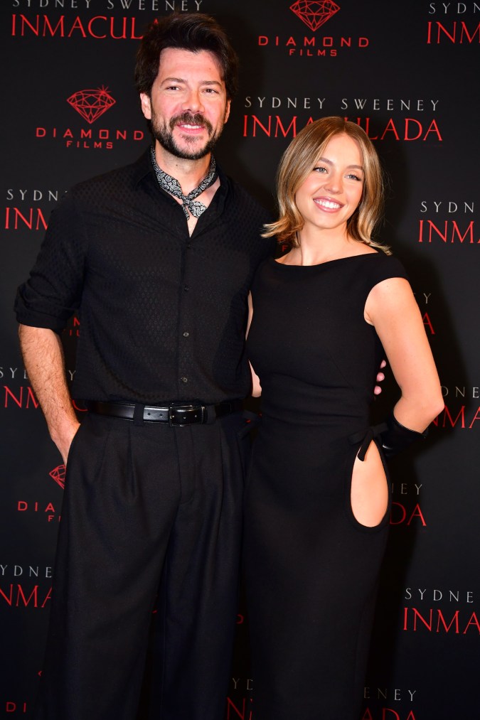 Sydney Sweeney y Álvaro Morte en el estreno de la "Inmaculada".