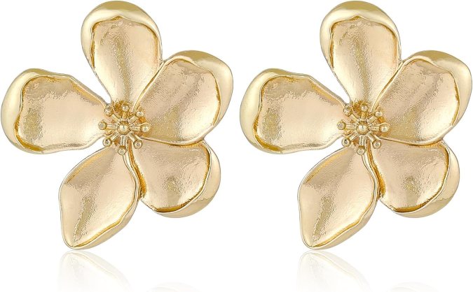 Aretes de flor dorados de Tucewp.