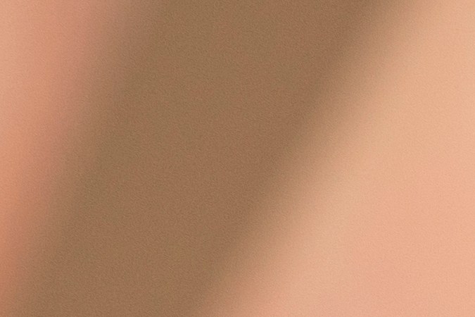 Dormir con una mala posición puede pronunciar las líneas de expresión.