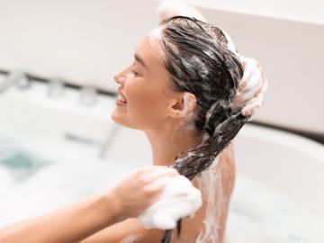 Mejora el cuidado de tu cabello con el uso de los shampoos adecuados.