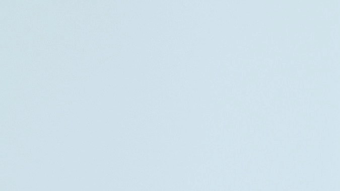 Decolora tus cejas desde tu hogar o con ayuda de un profesional.