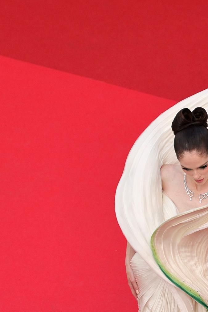 Coco Rocha usó un vestido de Cheney Chan.
