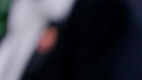 Emma Chamberlain llevó un maquillaje gótico a la MET gala.