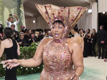 Lizzo llevó uno de los perores looks de la MET Gala 2024.