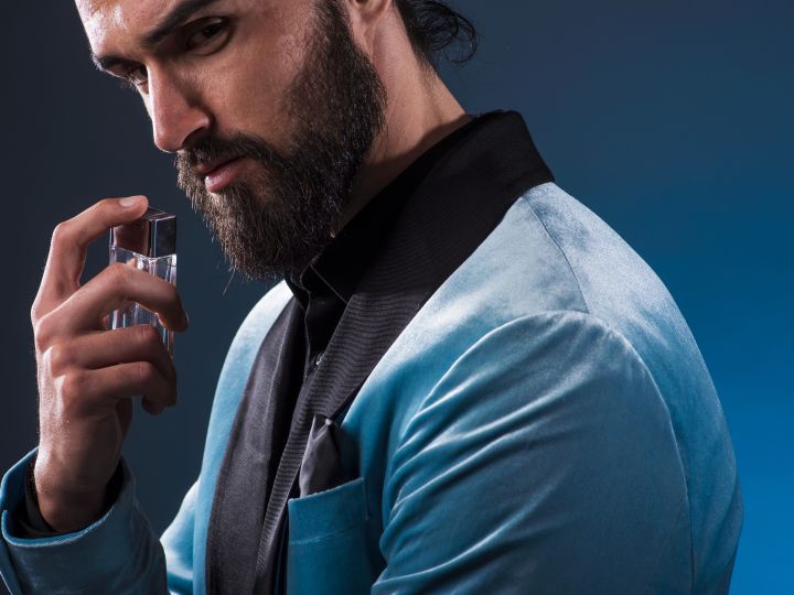 Disfruta de las experiencias olfativas de los perfumes árabes para hombres.