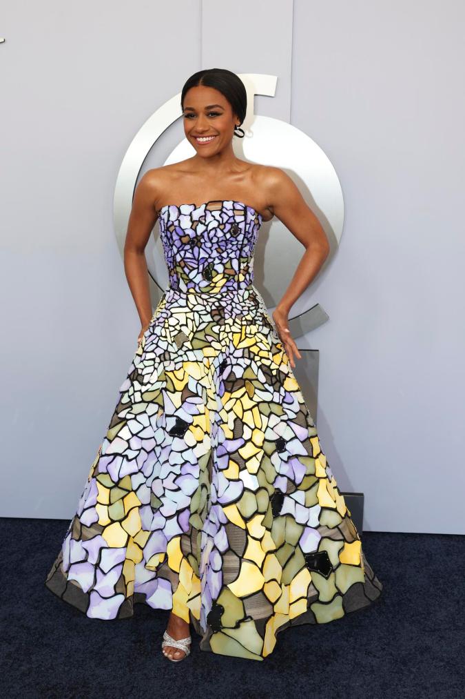 Ariana DeBose en la alfombra de los Premios Tony 2024.