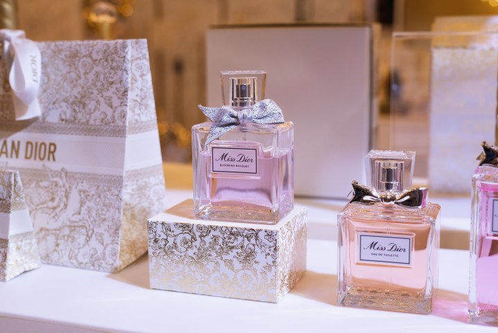 Dior presenta la nueva versión del perfume Miss Dior.