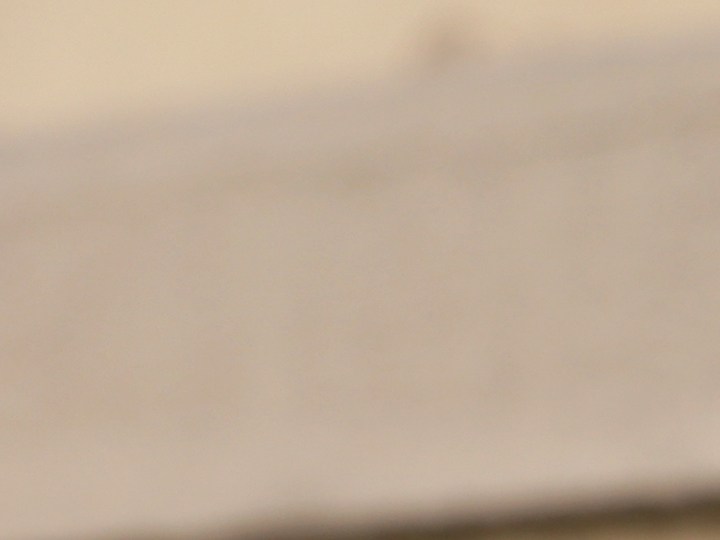 Crea un look arriesgado para el verano con la falda de encaje.