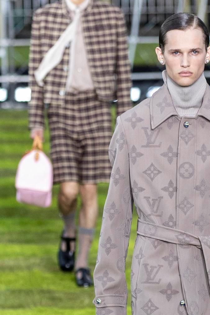 Diseños de Pharrell Williams en la colección Primavera Verano Masculina 2025.