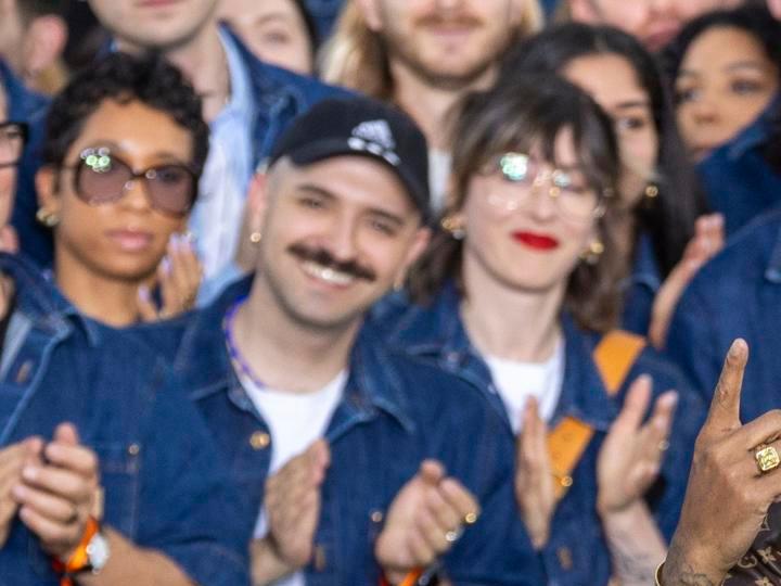 Pharrell Williams destaca en la presentación de su nueva colección para Louis Vuitton.