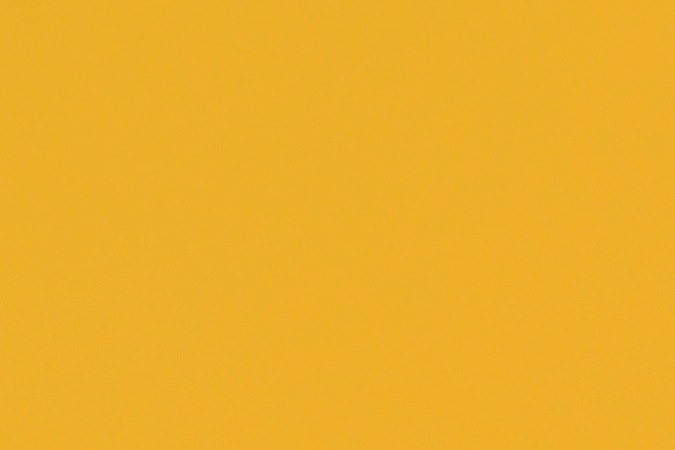 Usa protector solar para evitar las manchas ocasionadas por el sol.