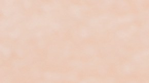 Realiza maquillajes con sombras verdes para resaltar tus ojos.