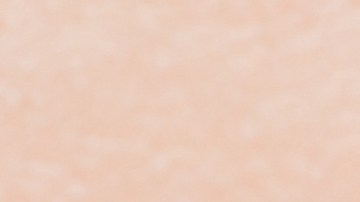 Realiza maquillajes con sombras verdes para resaltar tus ojos.
