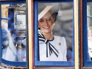 Kate Middleton reaparece en público en Trooping The Colour.