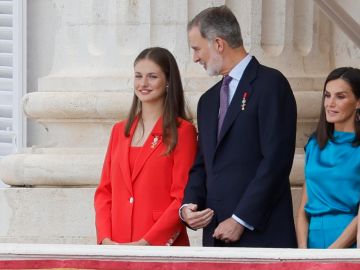 La princesa Leonor se roba las miradas en el aniversario de proclamación del rey Felipe VI.