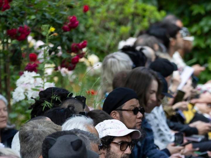 Los zapatos inusuales se vuelven tendencia en la Semana de la Moda.