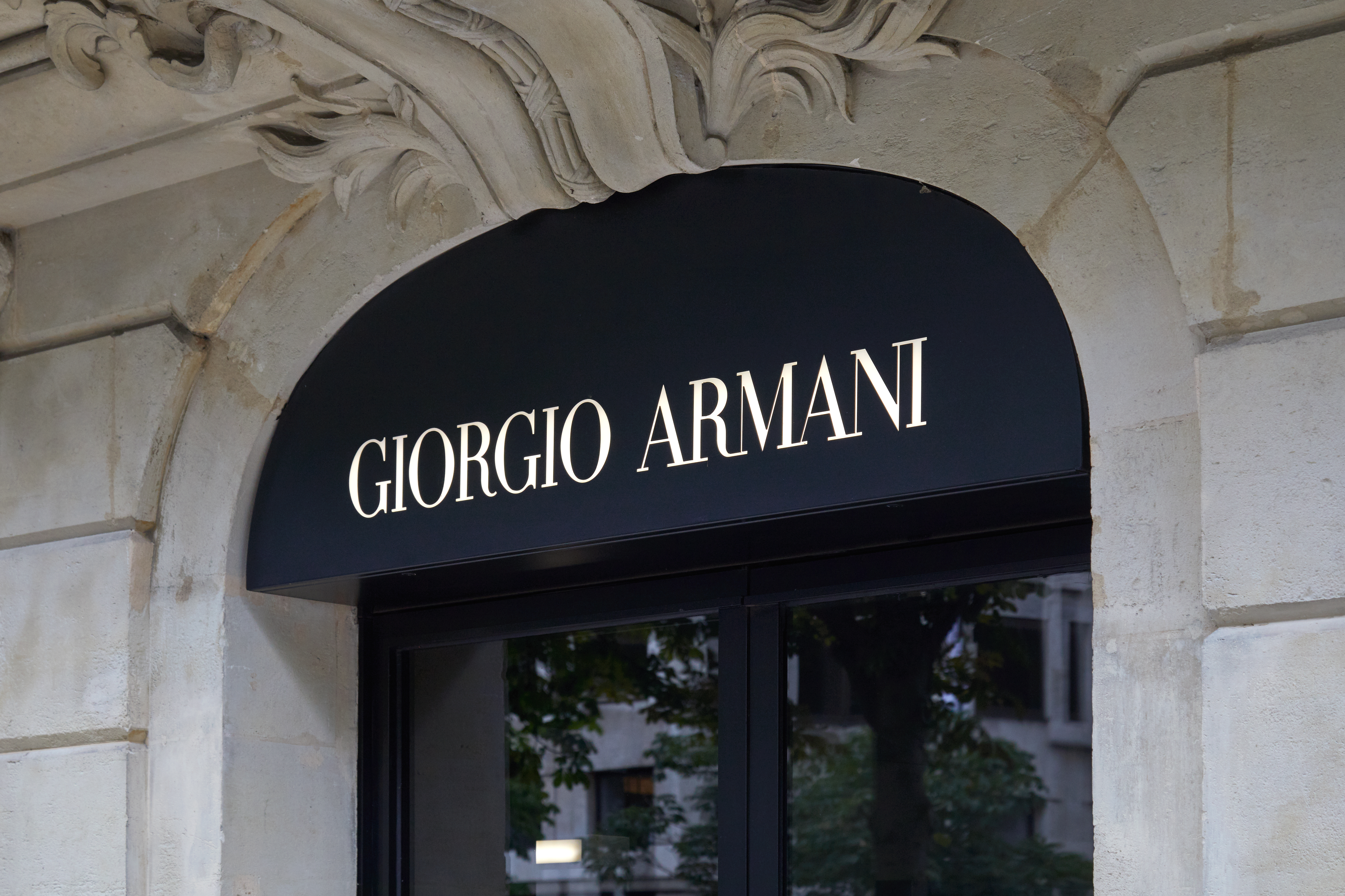 Giorgio Armani es una de las marcas italianas más importantes en la industria de la moda.