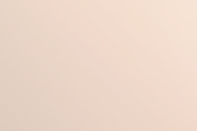 La combinación de los componentes del alisado y la decoloración pueden generar muchos daños en el pelo.