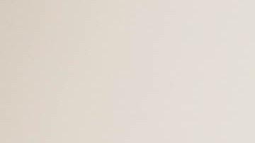 Aprenda a peinar tu cabello en capas para mejorar su forma.