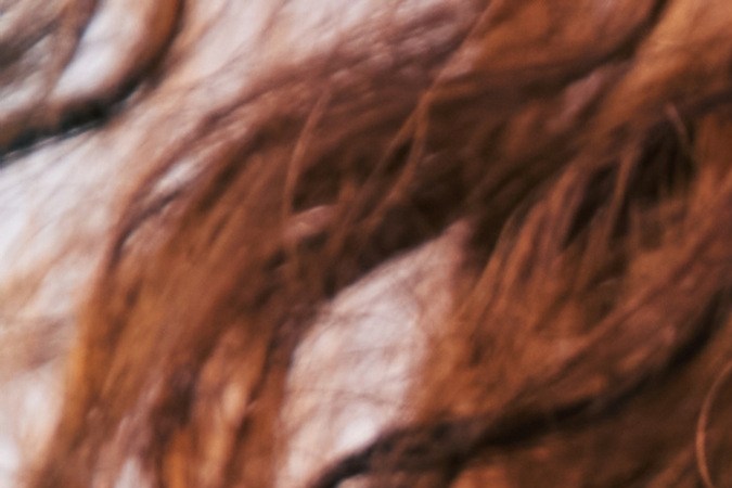 Usa protector térmico para reducir el impacto de los rayos solares en tu cabello.