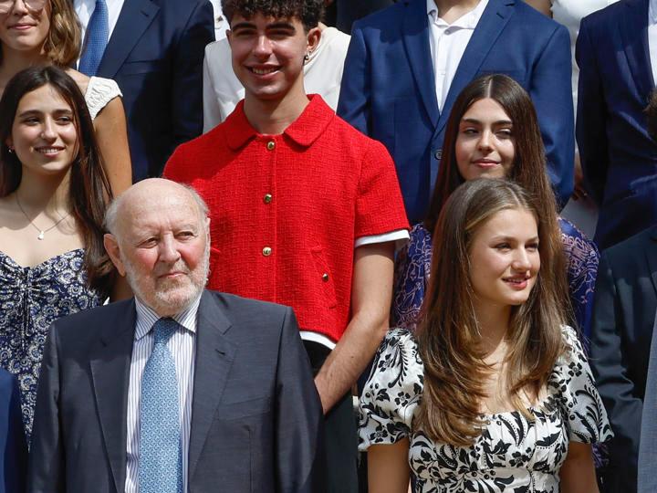 La princesa Leonor y la infanta Sofía presumen su estilo veraniego con sus nuevos vestidos.