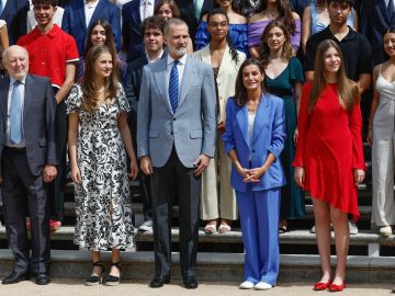 La princesa Leonor y la infanta Sofía presumen su estilo veraniego con sus nuevos vestidos.