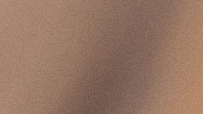 Mejora el cuidado de la piel grasa con un limpiador sebo regulador.