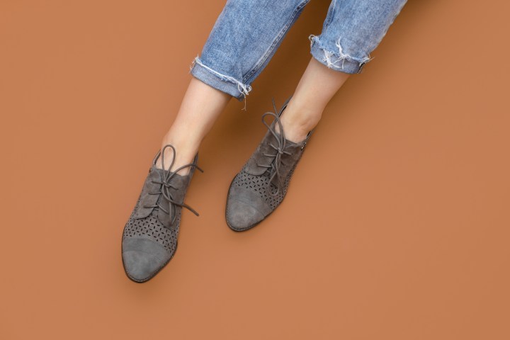 Mejora tus looks de otoño con los zapatos oxford.