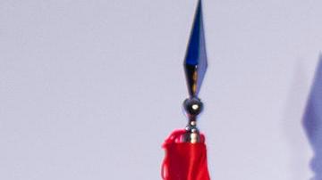 La princesa Leonor destaca con un elegante vestido durante la ceremonia de entrega de los Premios Princesa de Girona 2024.