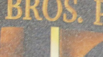 Channing Tatum se convierte en "Eros" para la nueva campaña de Versace.