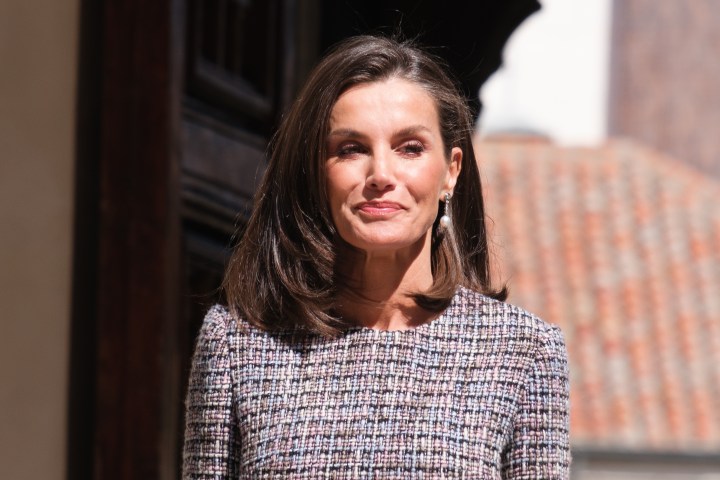 La reina Letizia uso una gran variedad de calzados por su lesión.