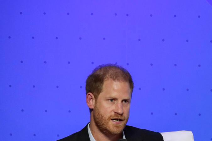 El príncipe Harry habla junto Meghan Markle, durante el foro 'Futuro Digital Reponsable' en la Universidad EAN.