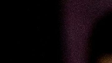 Sabrina Carpenter luce mejillas de muñeca en su maquillaje.